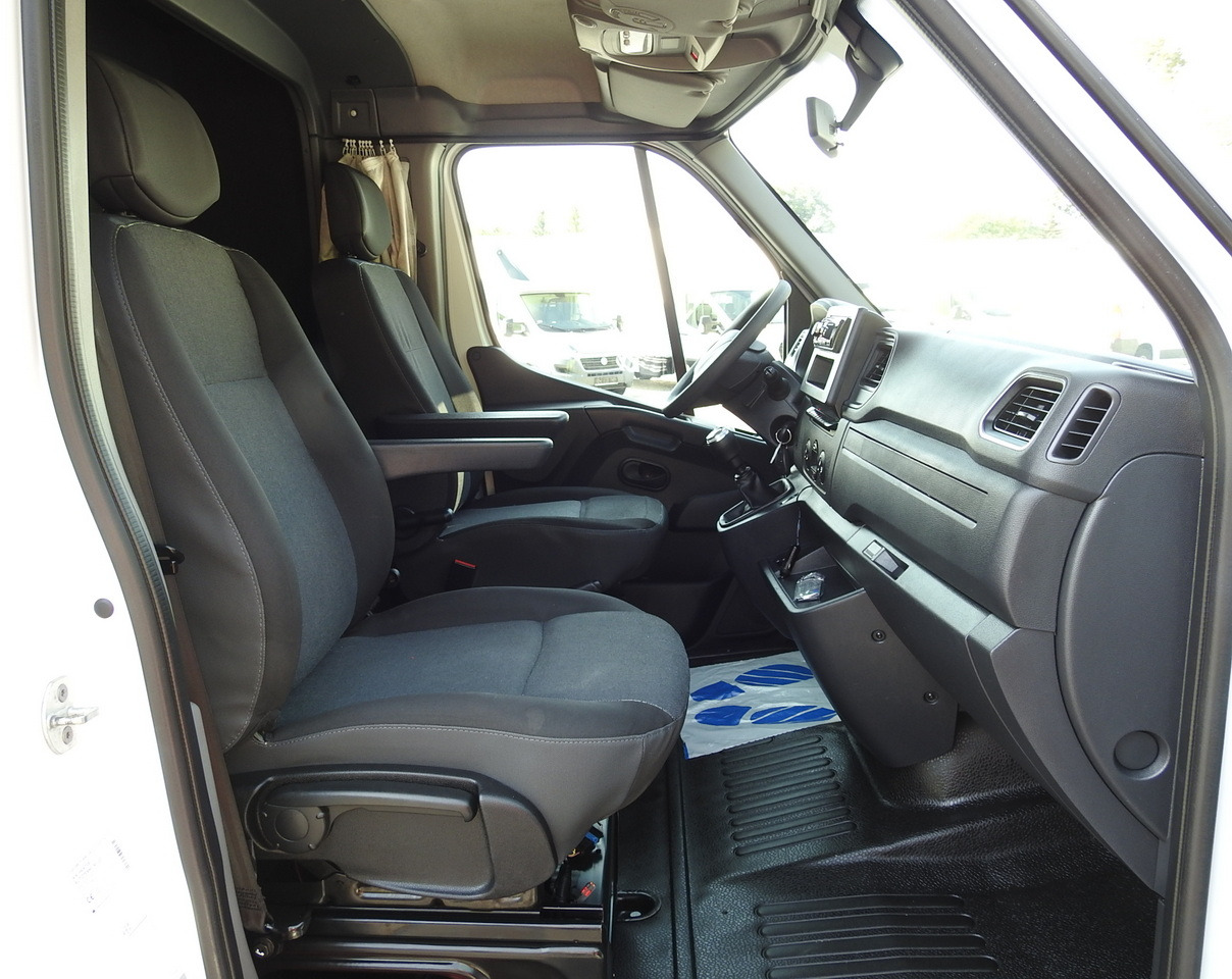 Curtain side van OPEL MOVANO TARPAULIN 8 PALLETS WEBASTO CRUISE CONTROL AIR CONDITIONING LED LIGHTS PNEUMATICS 165HP: picture 47 Curtain side van OPEL MOVANO TARPAULIN 8 PALLETS WEBASTO CRUISE CONTROL AIR CONDITIONING LED LIGHTS PNEUMATICS 165HP: picture 47