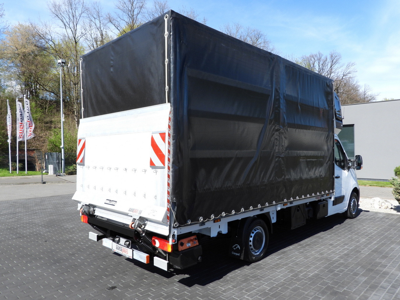 OPEL MOVANO  TARPAULIN LIFT 9 PALLETS WEBASTO CRUISE CONTROL LED LIGHTS PNEUMATICS AIR CONDITIONING  165HP - Curtain side van: picture 3 OPEL MOVANO  TARPAULIN LIFT 9 PALLETS WEBASTO CRUISE CONTROL LED LIGHTS PNEUMATICS AIR CONDITIONING  165HP - Curtain side van: picture 3