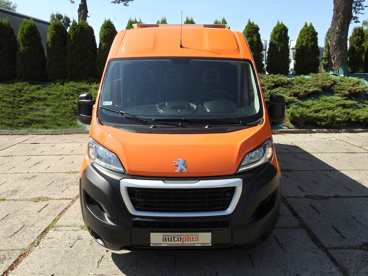 PEUGEOT BOXER BOX DELIVERY VAN 7 SEATS AIR CONDITIONING 120HP - Panel van: picture 5 PEUGEOT BOXER BOX DELIVERY VAN 7 SEATS AIR CONDITIONING 120HP - Panel van: picture 5