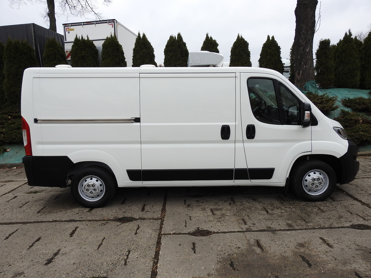 Refrigerated van PEUGEOT BOXER REFRIGERATOR VAN -5*C TWO COMPARTMENTS CRUISE CONTROL AIR CONDITIONING  120HP: picture 7