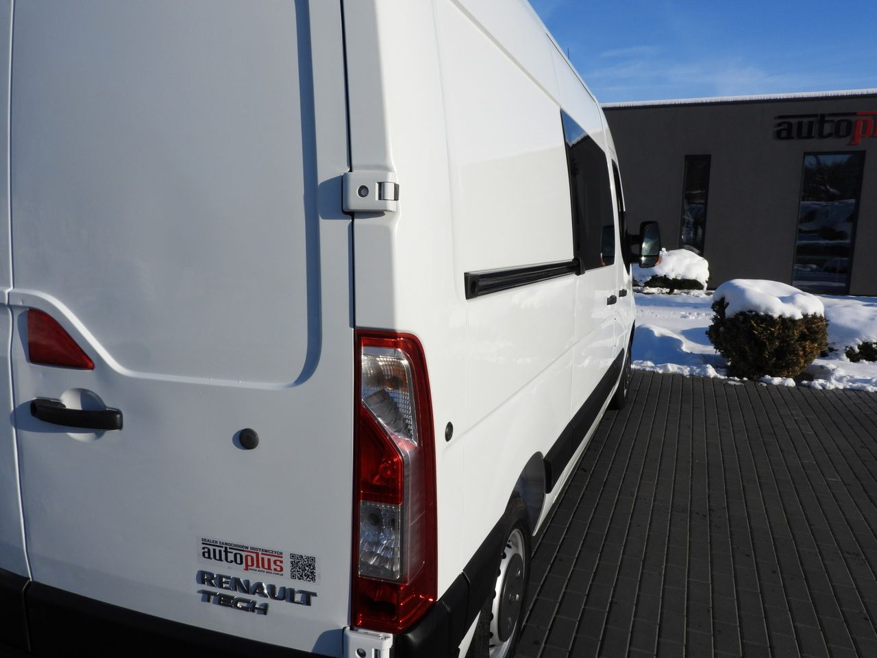 Small van RENAULT MASTER BOX DELIVERY VAN 7 SEATS CRUISE CONTROL AIR CONDITIONING 110HP: picture 17 Small van RENAULT MASTER BOX DELIVERY VAN 7 SEATS CRUISE CONTROL AIR CONDITIONING 110HP: picture 17