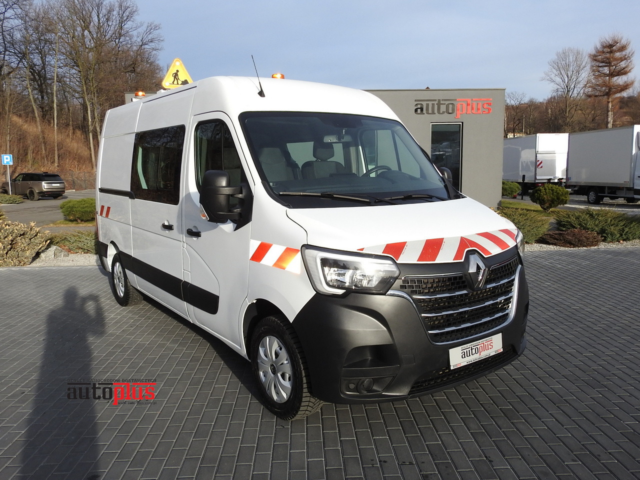 RENAULT MASTER BOX DELIVERY VAN 7 SEATS CRUISE CONTROL AIR CONDITIONING LED LIGHTS 135HP - Panel van: picture 1 RENAULT MASTER BOX DELIVERY VAN 7 SEATS CRUISE CONTROL AIR CONDITIONING LED LIGHTS 135HP - Panel van: picture 1