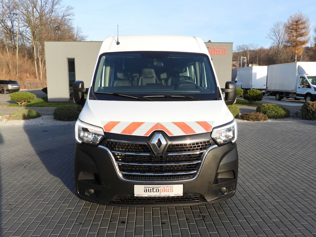 RENAULT MASTER BOX DELIVERY VAN 7 SEATS CRUISE CONTROL LED LIGHTS AIR CONDITIONING 145HP - Panel van: picture 5 RENAULT MASTER BOX DELIVERY VAN 7 SEATS CRUISE CONTROL LED LIGHTS AIR CONDITIONING 145HP - Panel van: picture 5