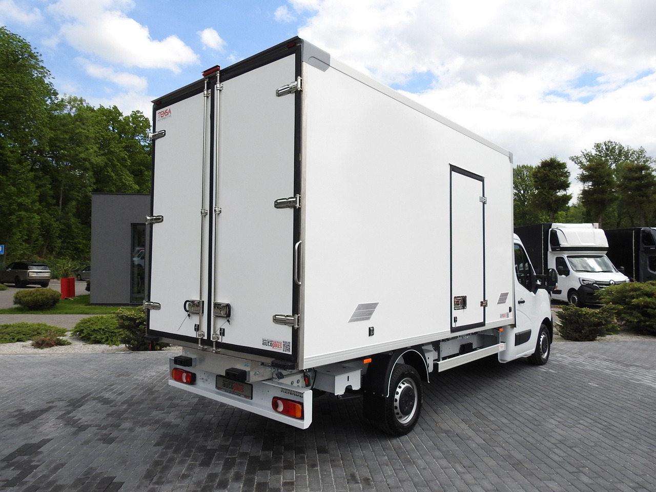 RENAULT MASTER NEW REGRIGERATOR BOX -10*C 8 PALLETS CRUISE CONTROL AIR CONDITIONING LED LIGHTS GUARANTEE 165HP - Refrigerated van: picture 3 RENAULT MASTER NEW REGRIGERATOR BOX -10*C 8 PALLETS CRUISE CONTROL AIR CONDITIONING LED LIGHTS GUARANTEE 165HP - Refrigerated van: picture 3