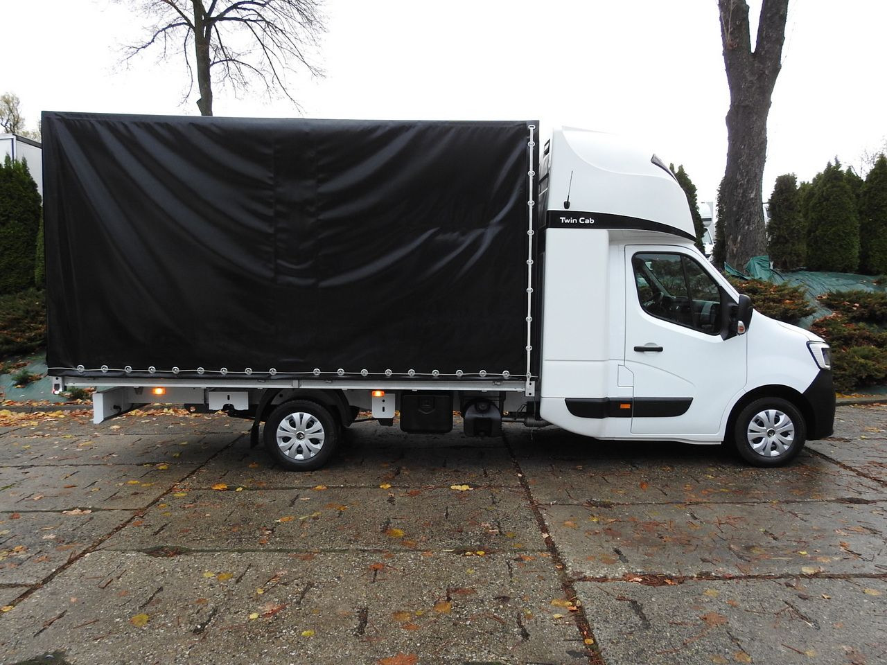 Curtain side van RENAULT MASTER: picture 7 Curtain side van RENAULT MASTER: picture 7
