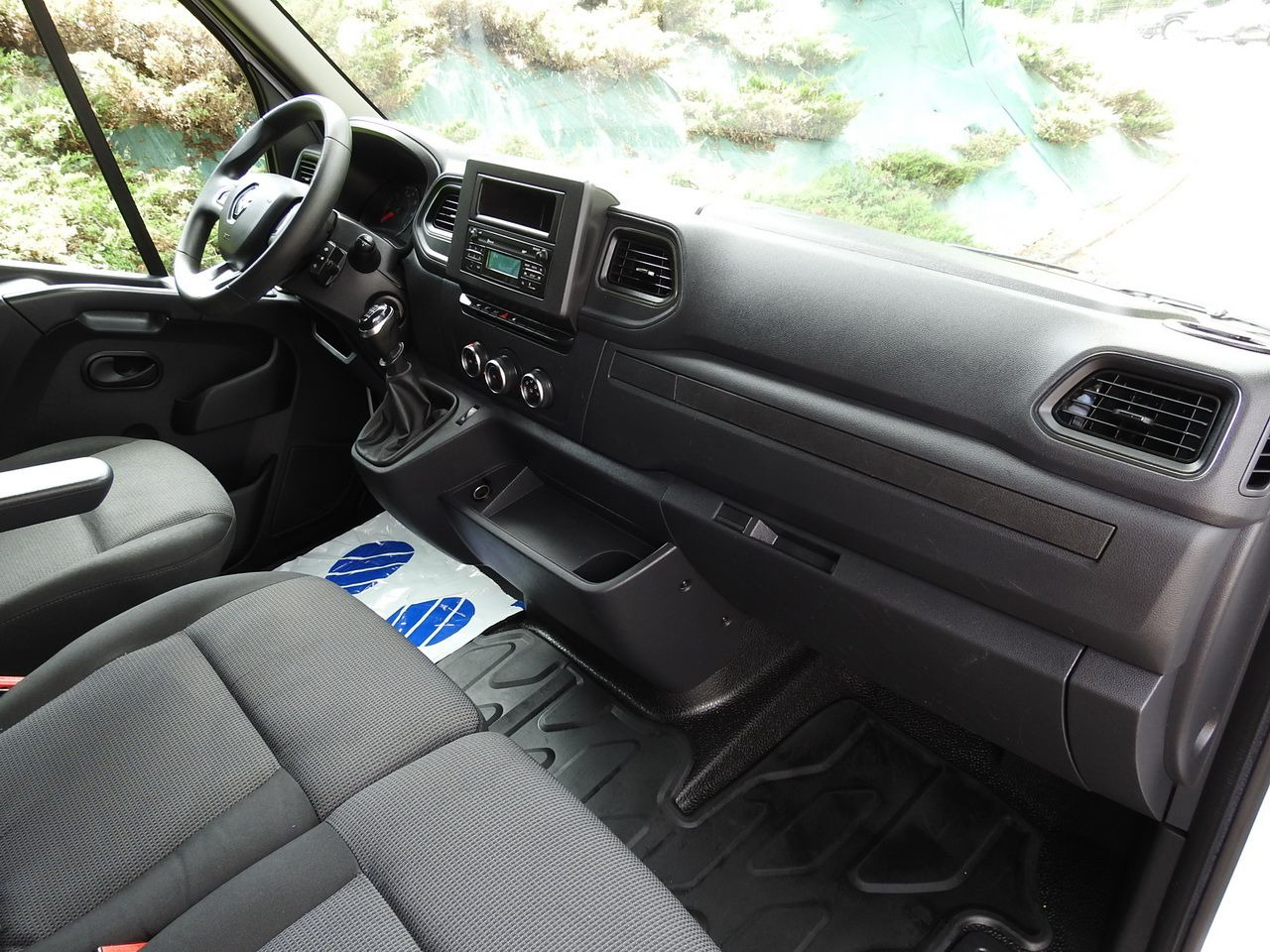 Curtain side van RENAULT MASTER: picture 37