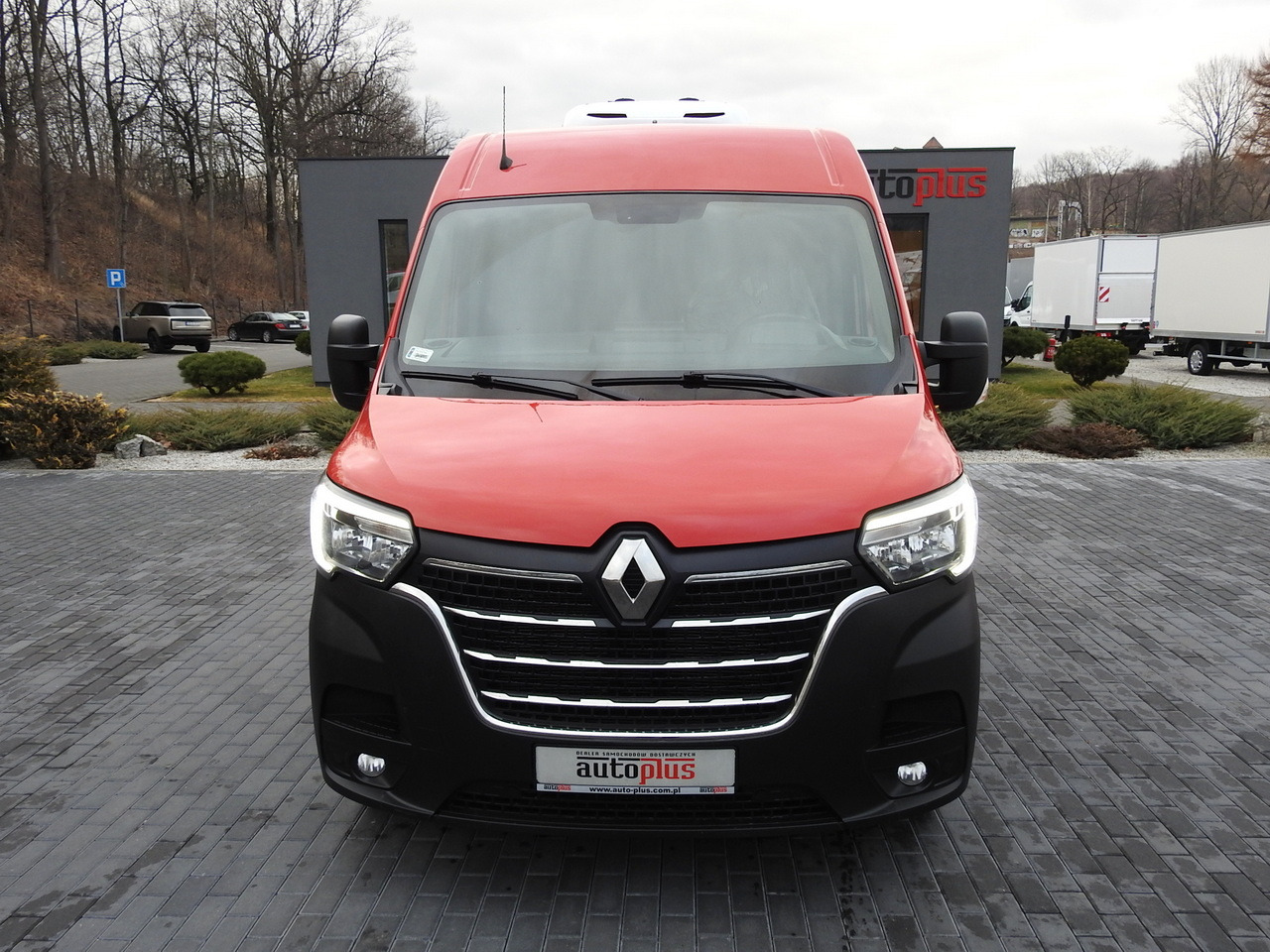 RENAULT MASTER REFRIGERATOR VAN 1*C CRUISE CONTROL AIR CONDITIONING LED LIGHTS 135HP - Refrigerated van: picture 5 RENAULT MASTER REFRIGERATOR VAN 1*C CRUISE CONTROL AIR CONDITIONING LED LIGHTS 135HP - Refrigerated van: picture 5