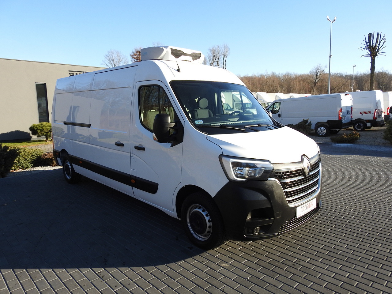 RENAULT MASTER REFRIGERATOR VAN -5*C HEATING FUNCTION POWER SUPPLY 230V AIR CONDITIONING LED LIGHTS 135HP - Refrigerated van: picture 4 RENAULT MASTER REFRIGERATOR VAN -5*C HEATING FUNCTION POWER SUPPLY 230V AIR CONDITIONING LED LIGHTS 135HP - Refrigerated van: picture 4