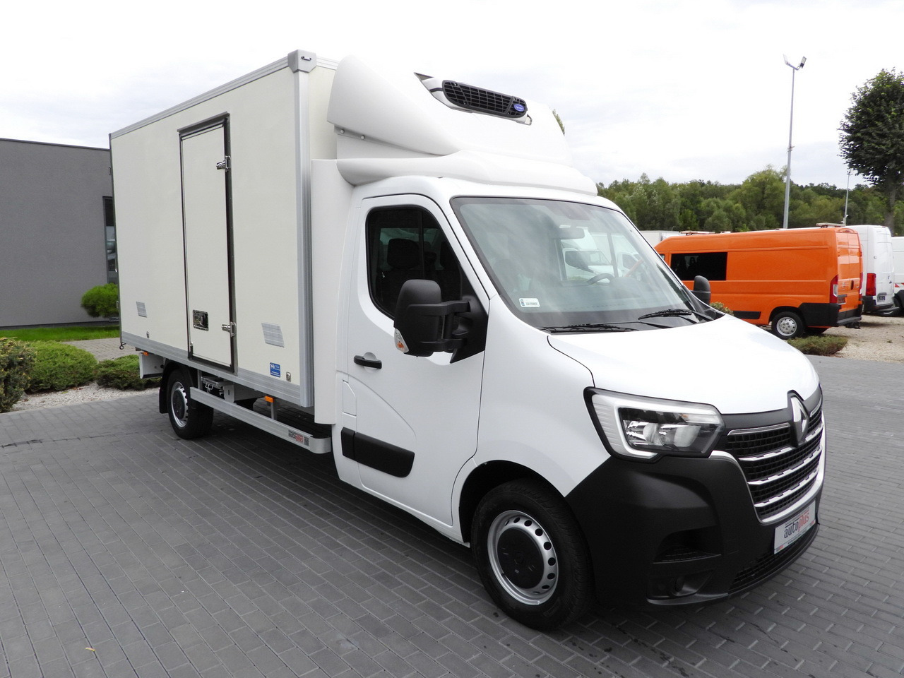 RENAULT MASTER REGRIGERATOR BOX 1*C LED LIGHTS AIR CONDITIONING 165HP - Refrigerated van: picture 4 RENAULT MASTER REGRIGERATOR BOX 1*C LED LIGHTS AIR CONDITIONING 165HP - Refrigerated van: picture 4