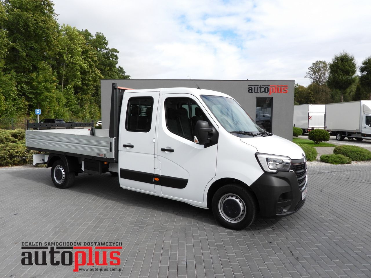RENAULT MASTER STAKE BODY DOUBLE CABIN DOKA 7 SEATS LED LIGHTS AIR CONDITIONING 145HP - Flatbed van: picture 1 RENAULT MASTER STAKE BODY DOUBLE CABIN DOKA 7 SEATS LED LIGHTS AIR CONDITIONING 145HP - Flatbed van: picture 1