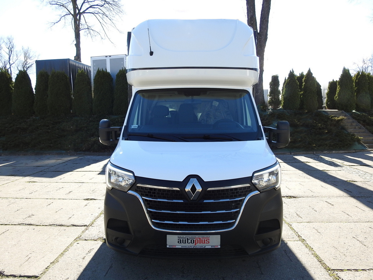 RENAULT MASTER TARPAULIN 10 PALLETS WEBASTO CRUISE CONTROL AIR CONDITIONING LED LIGHTS  165HP - Curtain side van: picture 5 RENAULT MASTER TARPAULIN 10 PALLETS WEBASTO CRUISE CONTROL AIR CONDITIONING LED LIGHTS  165HP - Curtain side van: picture 5
