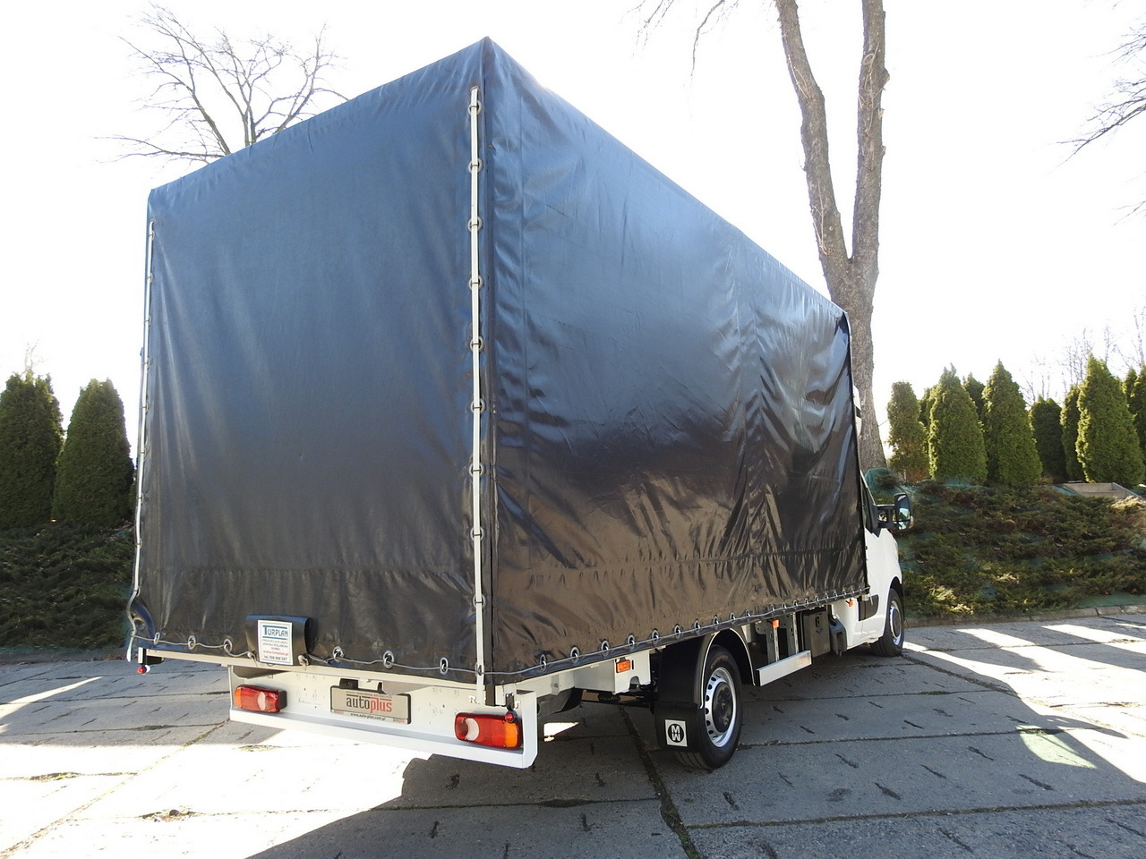 RENAULT MASTER TARPAULIN 10 PALLETS WEBASTO CRUISE CONTROL AIR CONDITIONING LED LIGHTS  165HP - Curtain side van: picture 3 RENAULT MASTER TARPAULIN 10 PALLETS WEBASTO CRUISE CONTROL AIR CONDITIONING LED LIGHTS  165HP - Curtain side van: picture 3