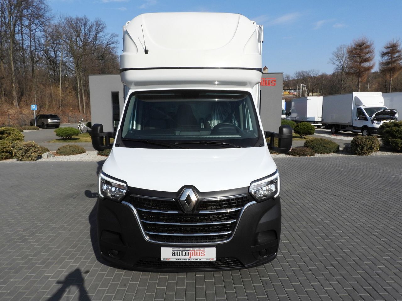 RENAULT MASTER TARPAULIN 10 PALLETS WEBASTO CRUISE CONTROL LED LIGHTS AIR CONDITIONING 165HP - Curtain side van: picture 5 RENAULT MASTER TARPAULIN 10 PALLETS WEBASTO CRUISE CONTROL LED LIGHTS AIR CONDITIONING 165HP - Curtain side van: picture 5