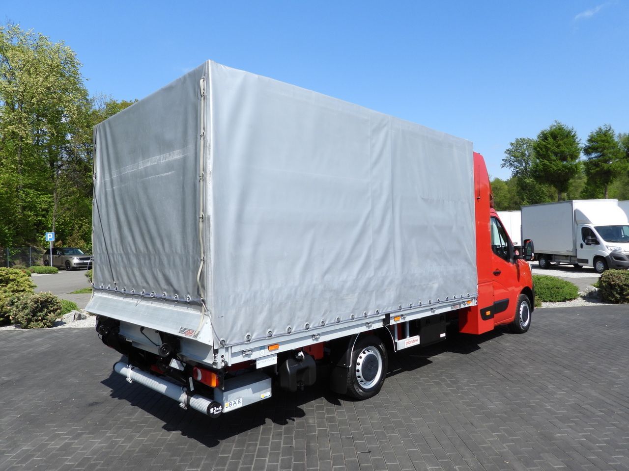 RENAULT MASTER TARPAULIN LIFT 8 PALLETS WEBASTO CRUISE CONTROL LED LIGHTS PNEUMATICS AIR CONDITIONING 165HP - Curtain side van: picture 3 RENAULT MASTER TARPAULIN LIFT 8 PALLETS WEBASTO CRUISE CONTROL LED LIGHTS PNEUMATICS AIR CONDITIONING 165HP - Curtain side van: picture 3