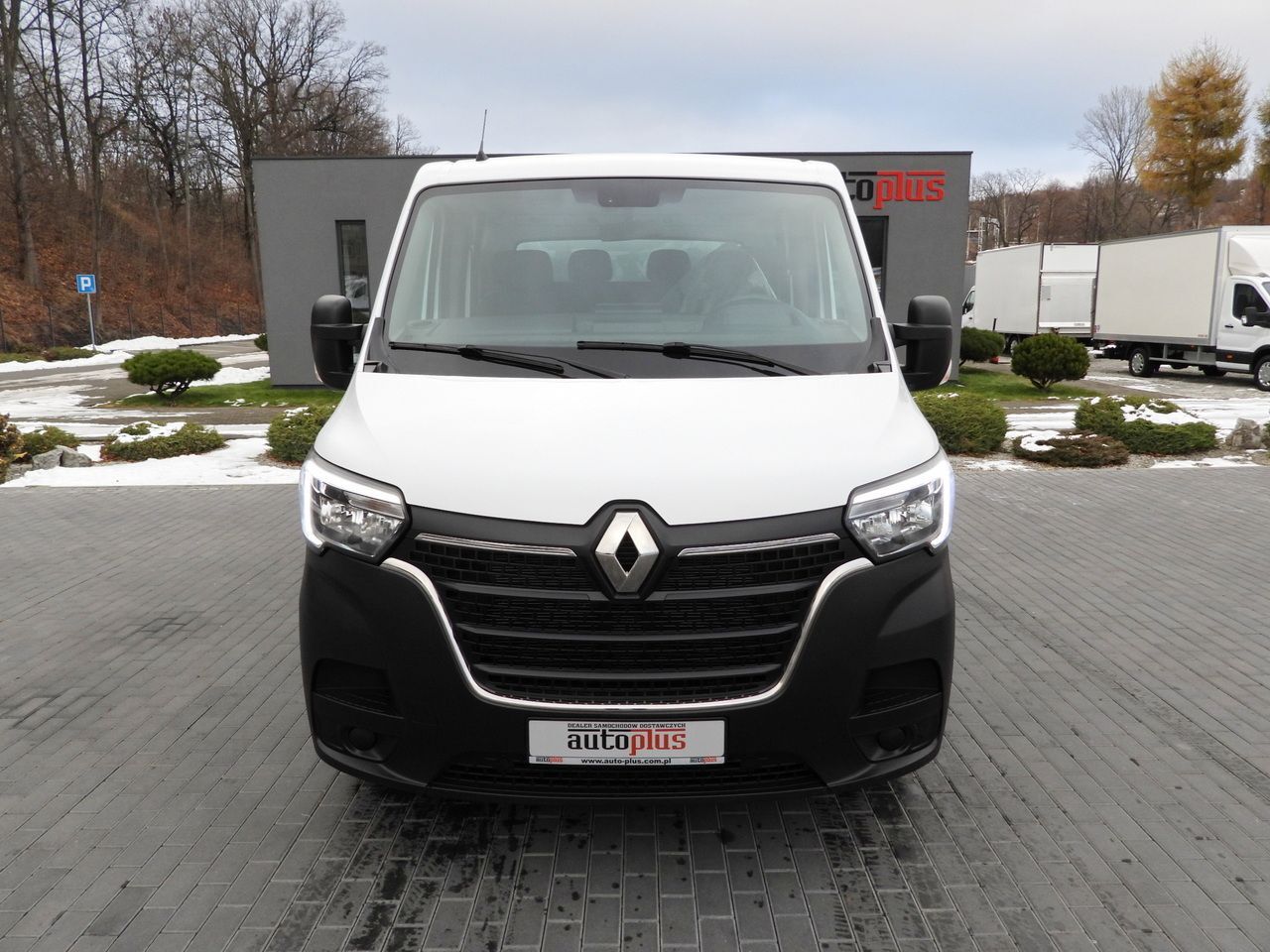 RENAULT MASTER TIPPER DOUBLE CABIN DOKA 6 SEATS CRUISE CONTROL LED LIGHTS TWIN WHEELS AIR CONDITIONING 145HP - Tipper van: picture 5 RENAULT MASTER TIPPER DOUBLE CABIN DOKA 6 SEATS CRUISE CONTROL LED LIGHTS TWIN WHEELS AIR CONDITIONING 145HP - Tipper van: picture 5