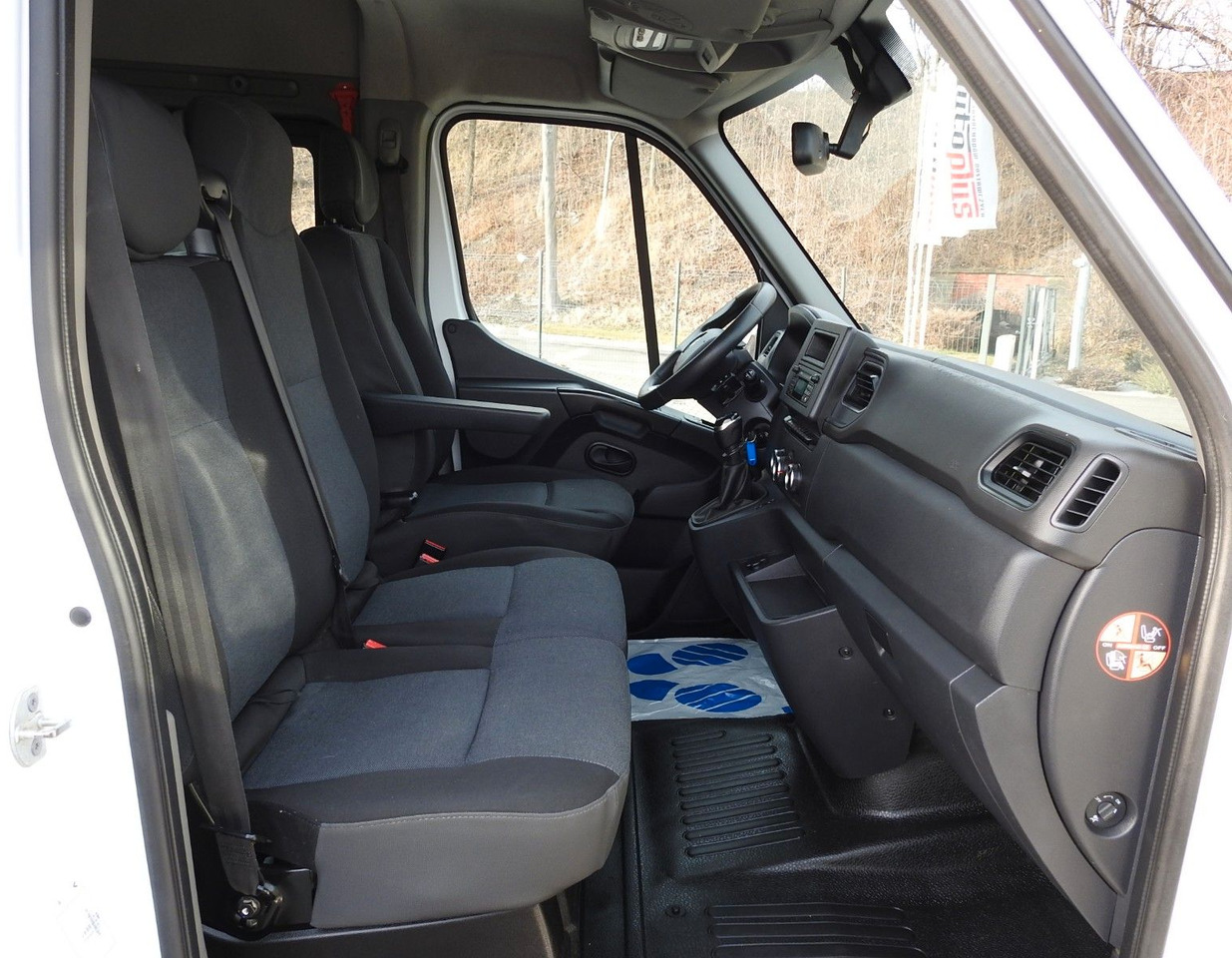 Leasing of  Renault MASTER KASTENWAGEN DOPPELKABINE 7 SITZE TEMPOMAT Renault MASTER KASTENWAGEN DOPPELKABINE 7 SITZE TEMPOMAT: picture 25