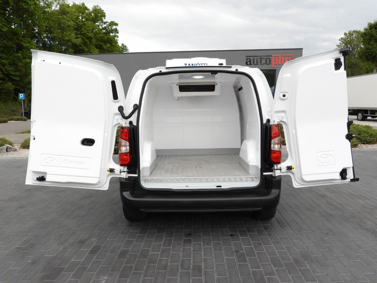 Refrigerated van Toyota PROACE CITY KÜHLKASTENWAGEN -15*C  TEMPOMAT A/C: picture 12