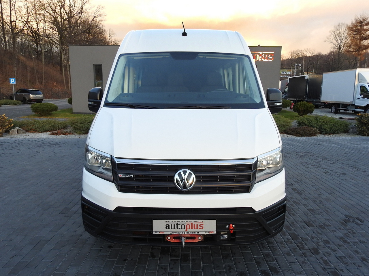 VOLKSWAGEN CRAFTER 4X4 4MOTION BOX DELIVERY VAN 7 SEATS AIR CONDITIONING 140HP - Panel van: picture 5 VOLKSWAGEN CRAFTER 4X4 4MOTION BOX DELIVERY VAN 7 SEATS AIR CONDITIONING 140HP - Panel van: picture 5