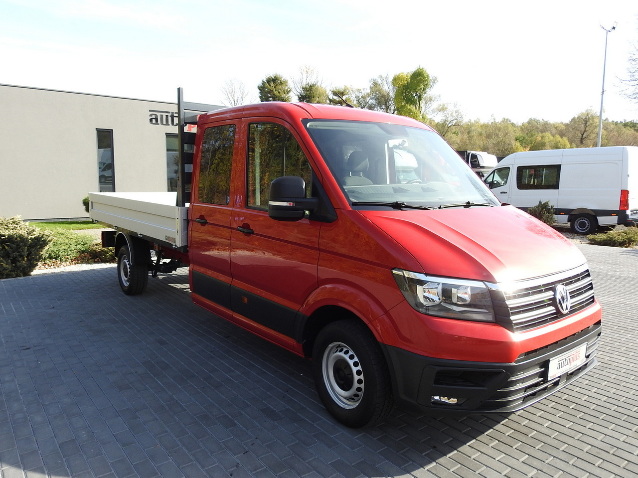 VOLKSWAGEN CRAFTER STAKE BODY DOUBLE CABIN DOKA 7 SEATS AIR CONDITIONING  140HP - Combi van: picture 4 VOLKSWAGEN CRAFTER STAKE BODY DOUBLE CABIN DOKA 7 SEATS AIR CONDITIONING  140HP - Combi van: picture 4