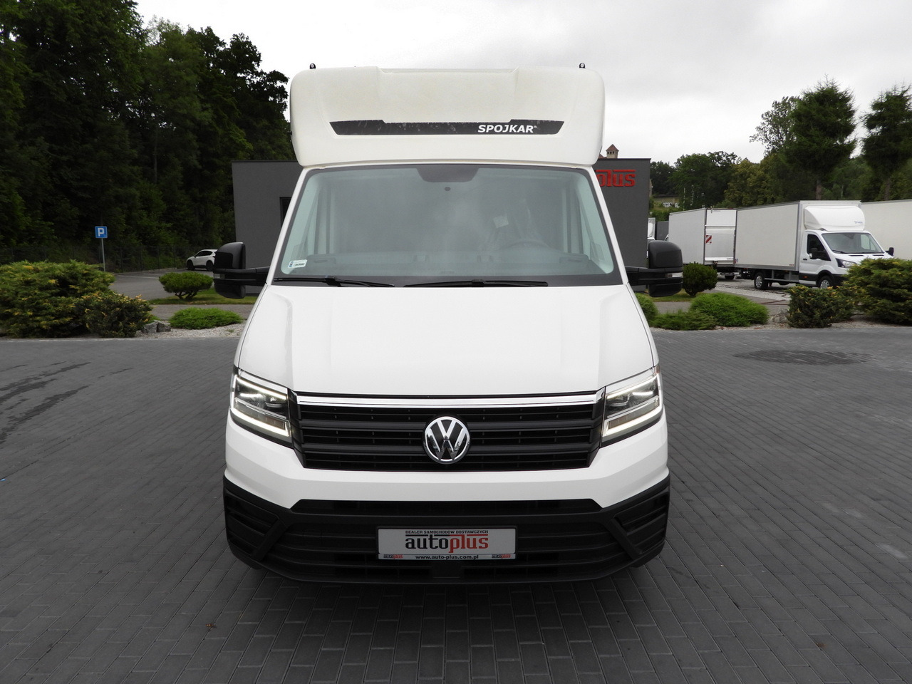 VOLKSWAGEN CRAFTER  TARPAULIN 8 PALLETS WEBASTO CRUISE CONTROL LED LIGHTS AIR CONDITIONING  180HP - Curtain side van: picture 5 VOLKSWAGEN CRAFTER  TARPAULIN 8 PALLETS WEBASTO CRUISE CONTROL LED LIGHTS AIR CONDITIONING  180HP - Curtain side van: picture 5