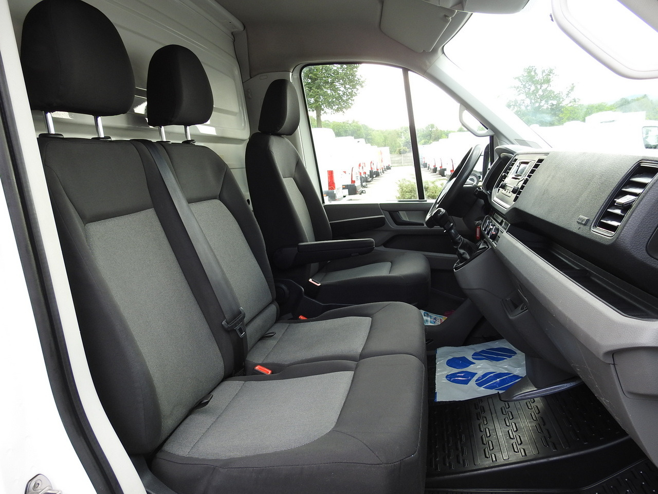 Tipper van VOLKSWAGEN CRAFTER TIPPER CRUISE CONTROL 100HP: picture 35 Tipper van VOLKSWAGEN CRAFTER TIPPER CRUISE CONTROL 100HP: picture 35