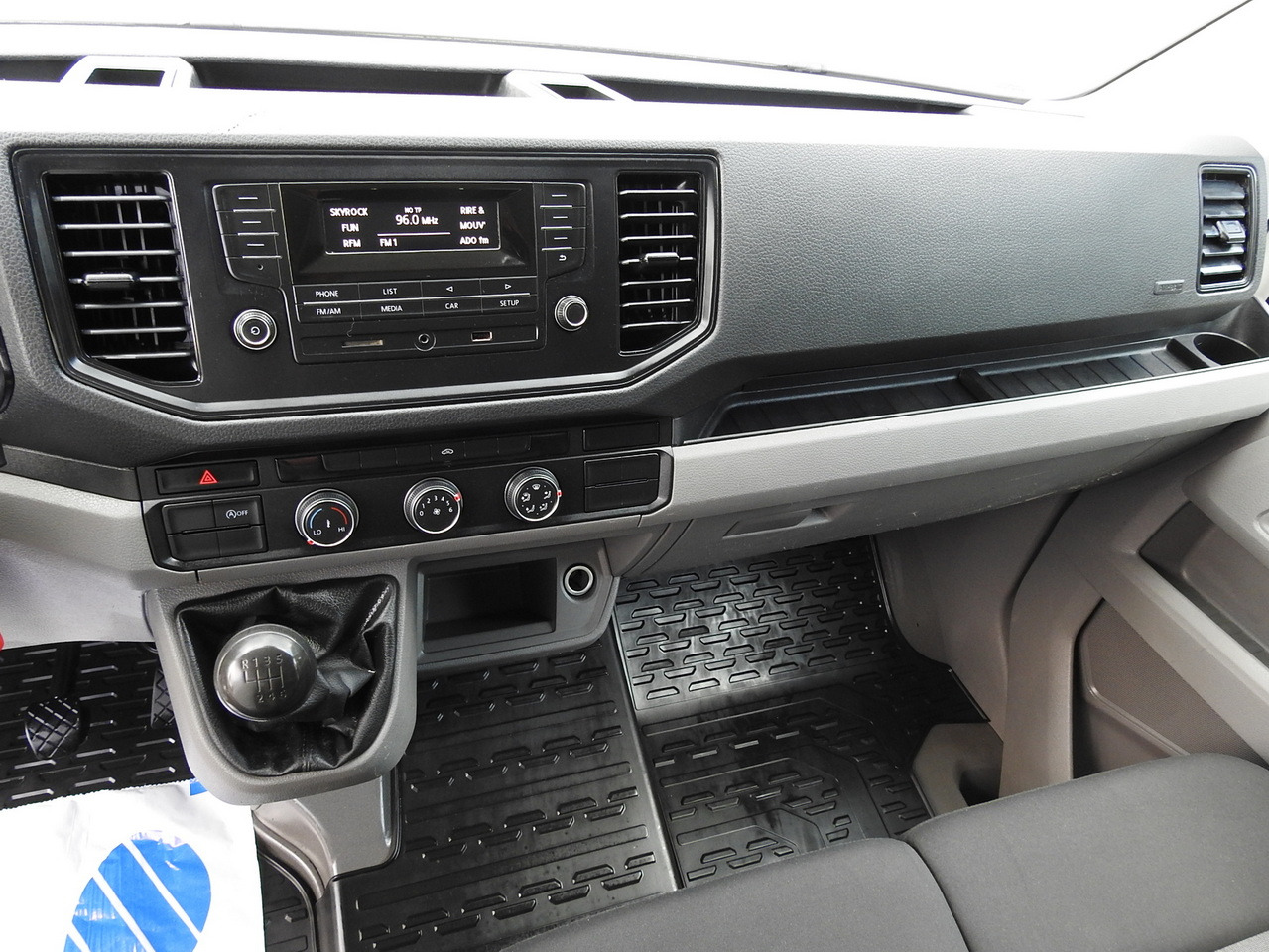 Tipper van VOLKSWAGEN CRAFTER TIPPER CRUISE CONTROL 100HP: picture 31 Tipper van VOLKSWAGEN CRAFTER TIPPER CRUISE CONTROL 100HP: picture 31