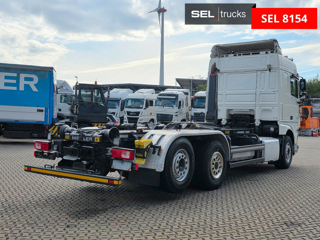 DAF XF 510 FAN / ZF Intarder / Lenk-Liftachse - Hook lift truck: picture 5 DAF XF 510 FAN / ZF Intarder / Lenk-Liftachse - Hook lift truck: picture 5