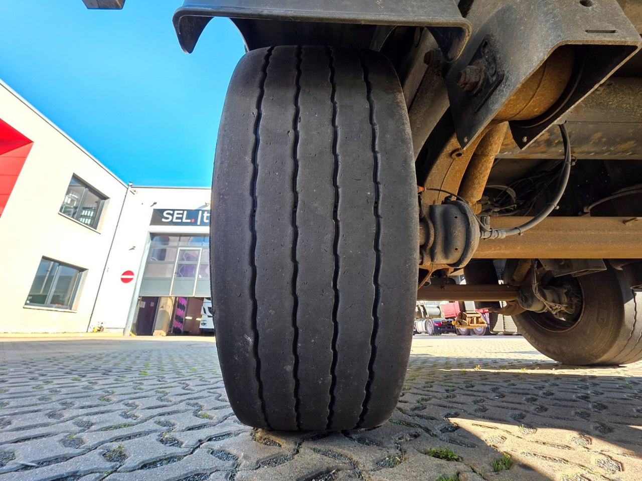 Beverage truck Iveco Stralis 420 / Ldbw / Lenkachse / Liftachse: picture 43