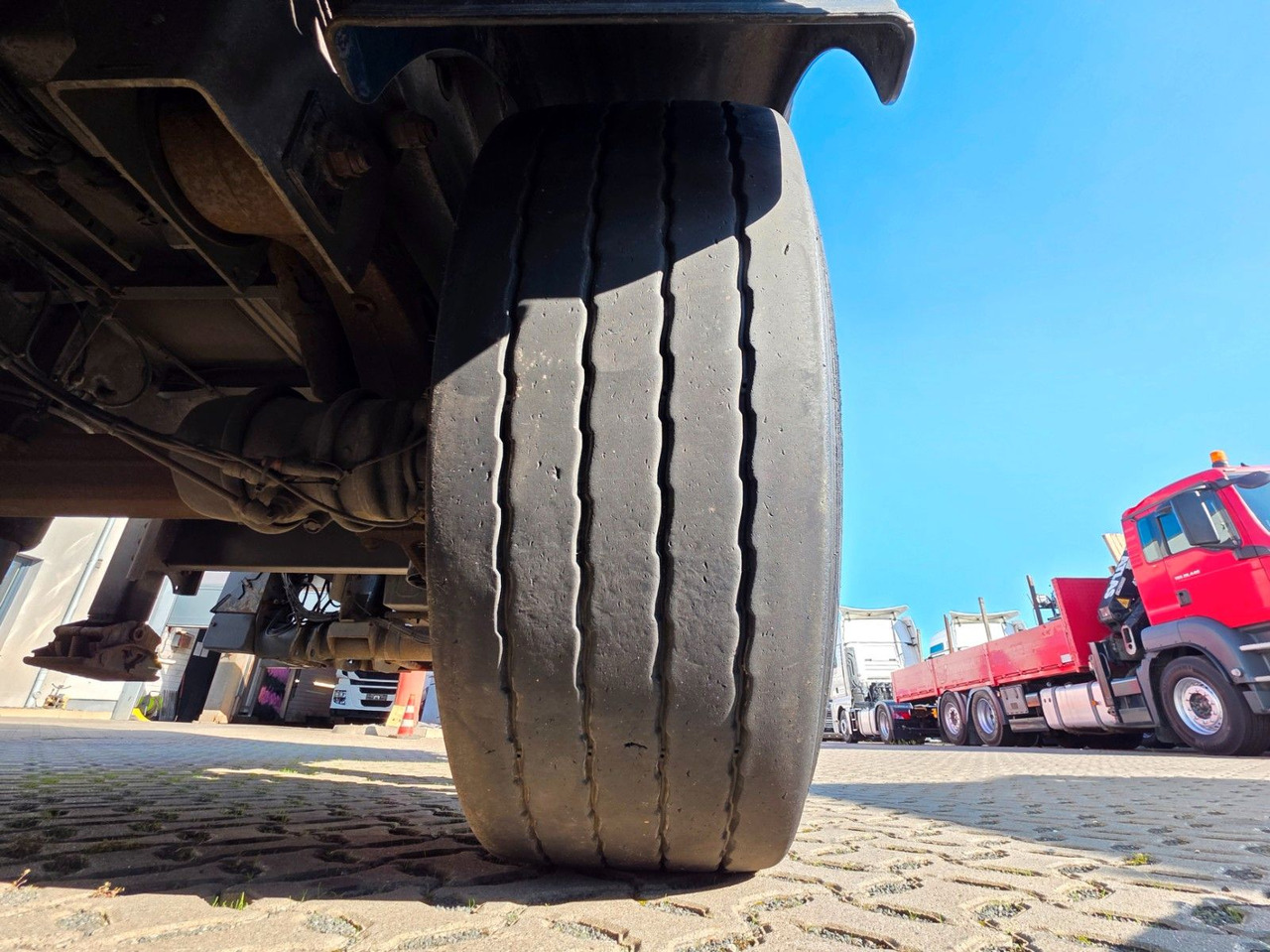 Beverage truck Iveco Stralis 420 / Ldbw / Lenkachse / Liftachse: picture 42