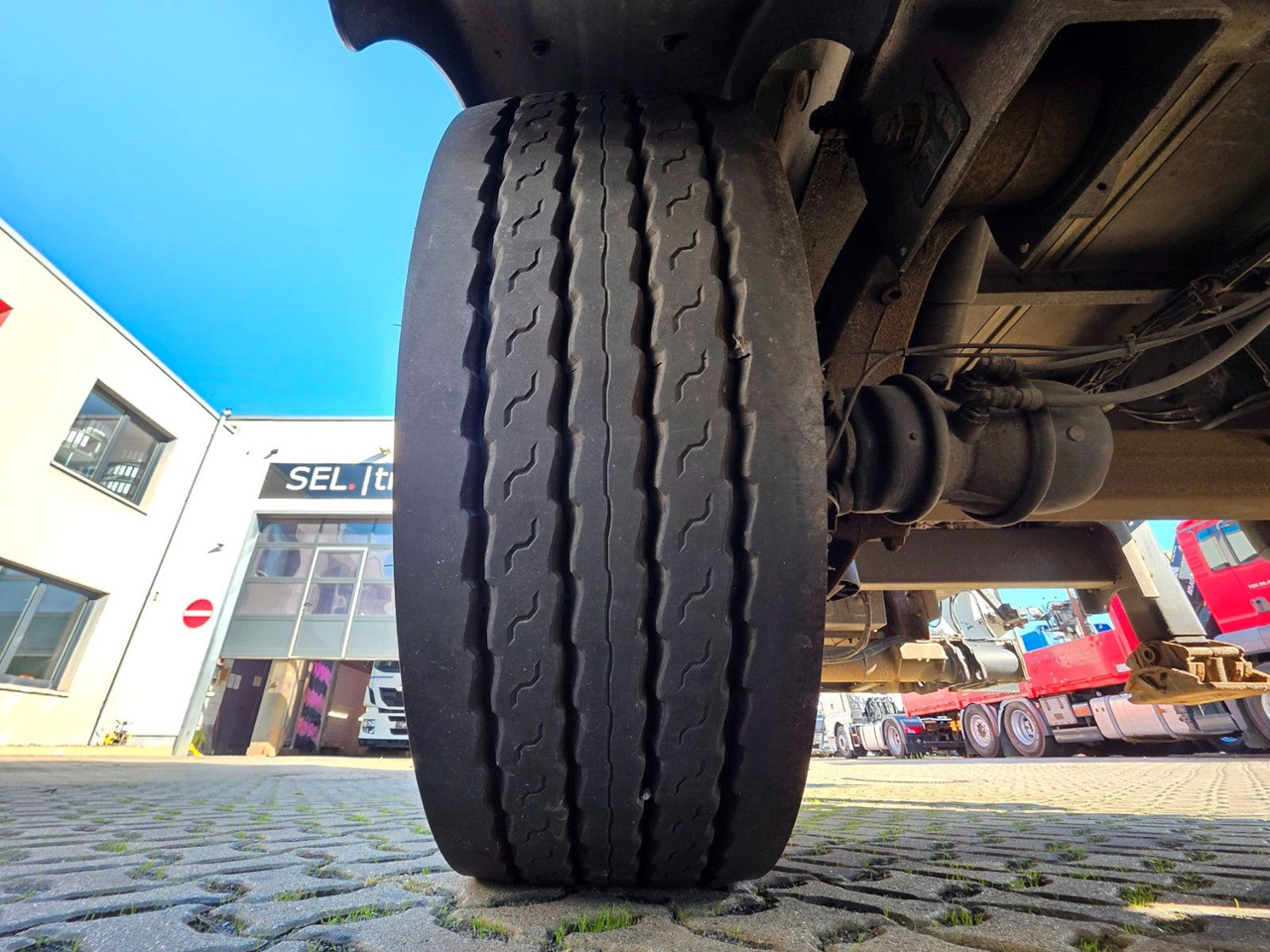 Beverage truck Iveco Stralis 420 / Ldbw / Lenkachse / Liftachse: picture 44