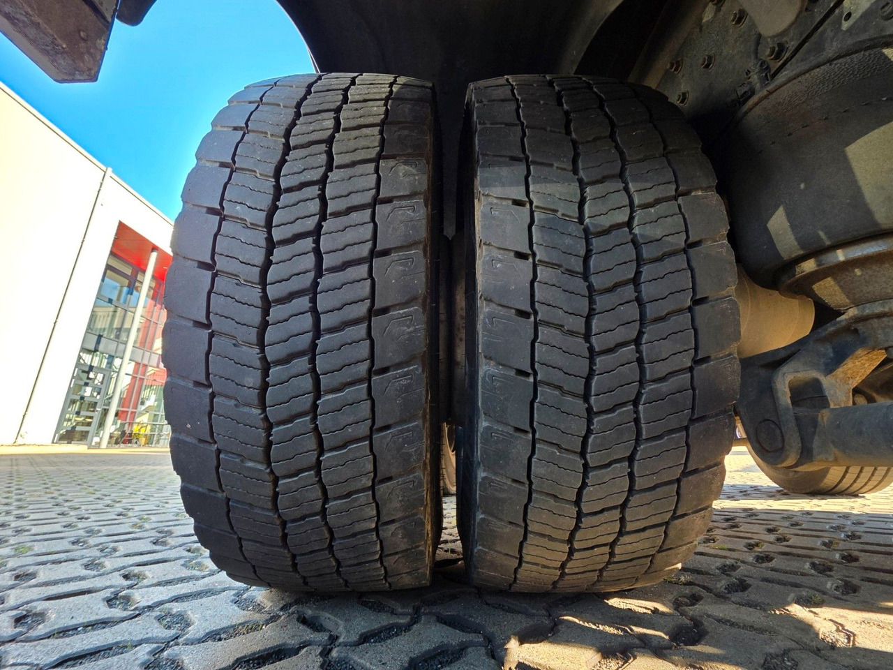 Beverage truck Iveco Stralis 420 / Ldbw / Lenkachse / Liftachse: picture 34