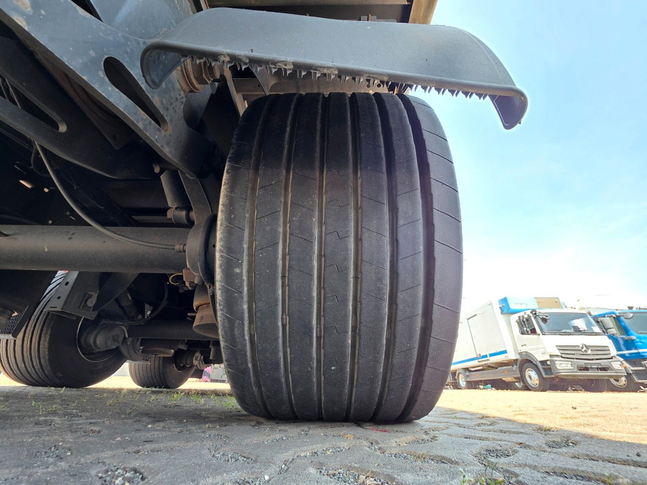 Curtainsider semi-trailer Kögel S24 -1 / Long Trailer 14,90m / Hubdach / Mega: picture 24