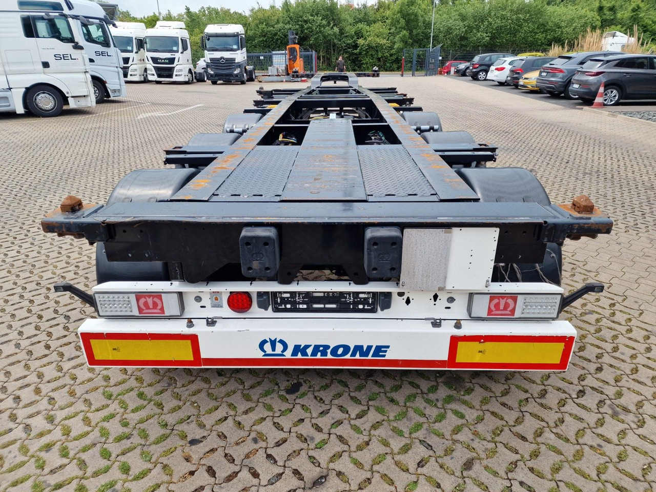 Container transporter/ Swap body semi-trailer Krone SD / Teleskop / Liftachse: picture 10