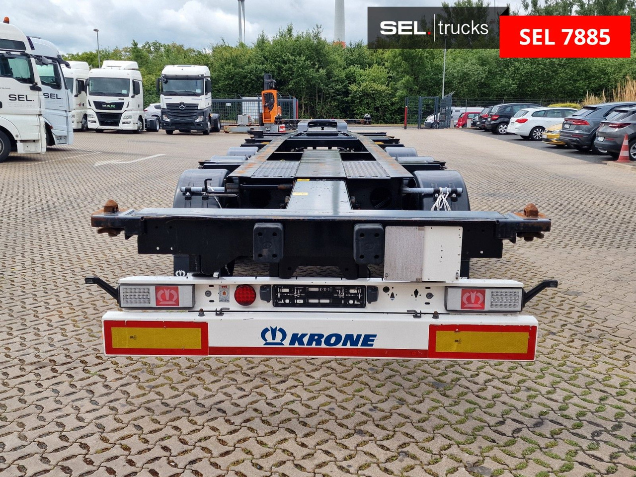 Container transporter/ Swap body semi-trailer Krone SD / Teleskop / Liftachse: picture 6