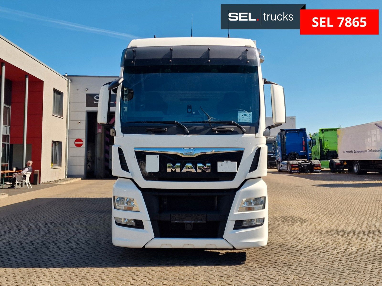 MAN TGX 24.400 6X2-2 LL-U / Intarder / Ldbw / Konvek - Box truck: picture 3 MAN TGX 24.400 6X2-2 LL-U / Intarder / Ldbw / Konvek - Box truck: picture 3