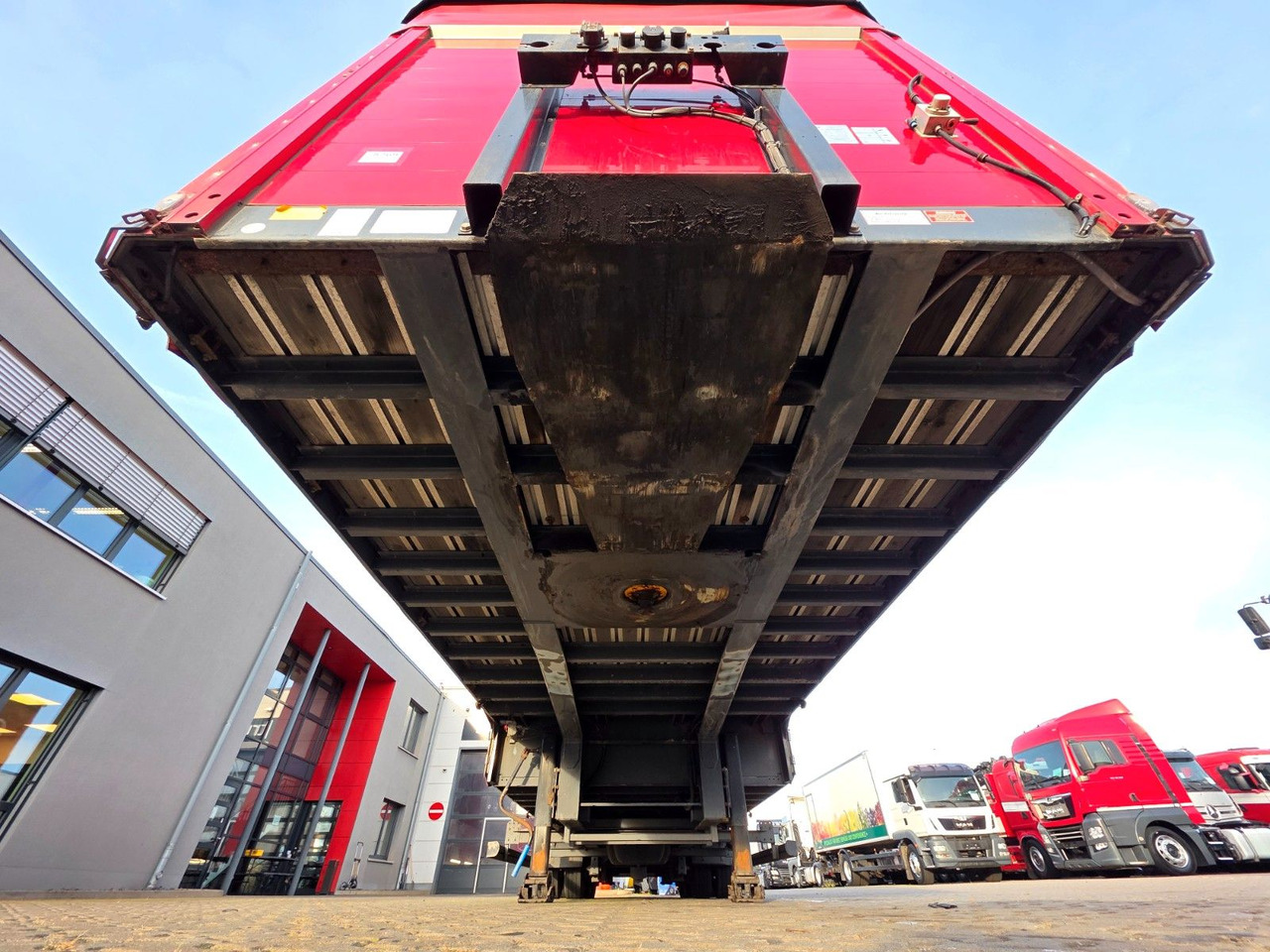 Beverage semi-trailer Schwarzmüller SJ: picture 26