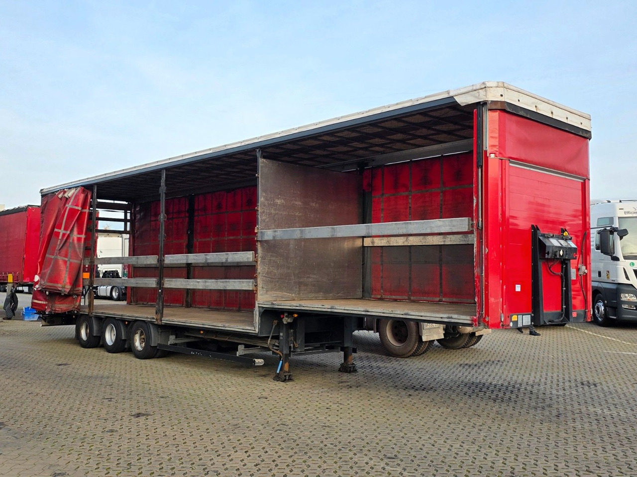 Beverage semi-trailer Schwarzmüller SJ: picture 10