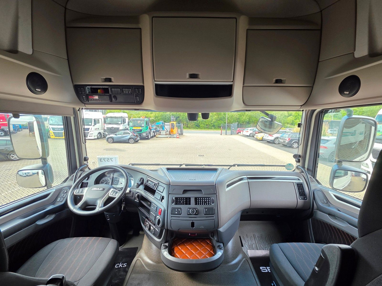 Tractor unit DAF XF 530 FT / ZF Intarder / Standklimaanlage / 6D: picture 19