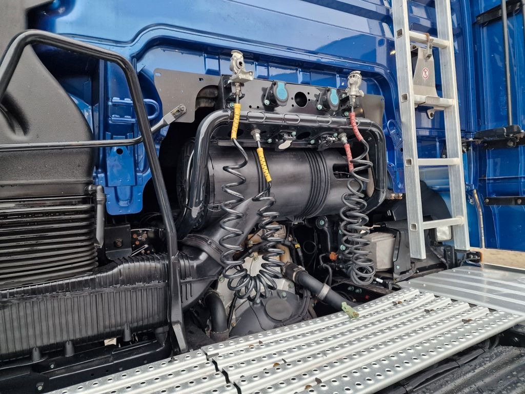 Tractor unit MAN TGX 18.460 4X2 BLS  / Retarder / Standklima: picture 11