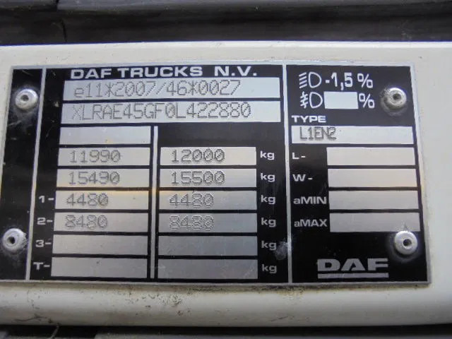 Curtainsider truck DAF LF 45: picture 13