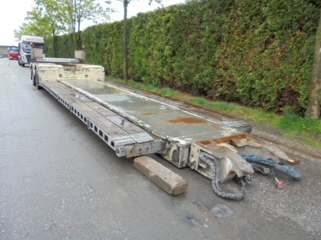 Faymonville F-S42-1ACA - Low loader semi-trailer: picture 4 Faymonville F-S42-1ACA - Low loader semi-trailer: picture 4