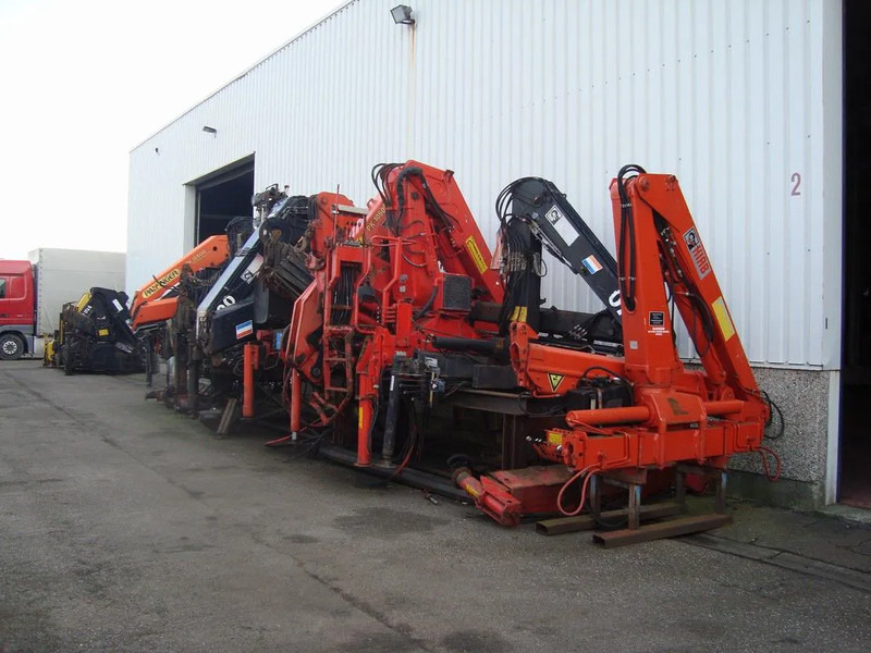 Hiab ALLTYPE YEARS AND PRICES HIAB PALFINGER HMF ATLAS KENNIS EFFER COPMA - Loader crane: picture 3 Hiab ALLTYPE YEARS AND PRICES HIAB PALFINGER HMF ATLAS KENNIS EFFER COPMA - Loader crane: picture 3