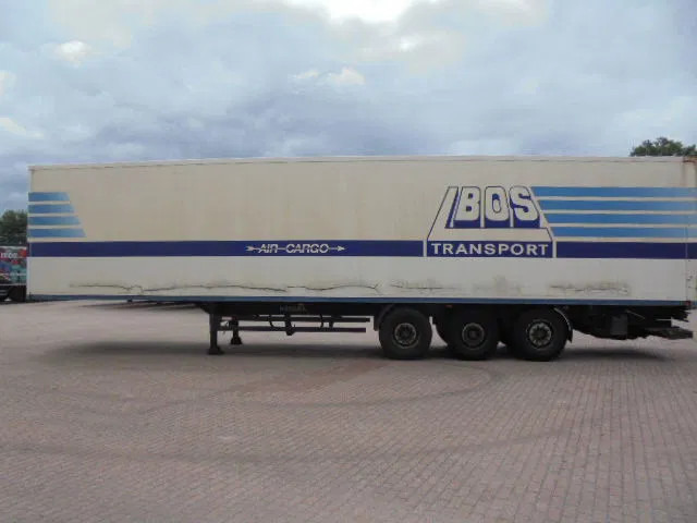 Kögel S***24 - Closed box semi-trailer: picture 2 Kögel S***24 - Closed box semi-trailer: picture 2
