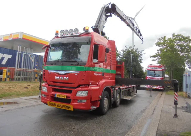 MAN TGS 35.480 LX 8X2 APK 07-26 - Crane truck: picture 1 MAN TGS 35.480 LX 8X2 APK 07-26 - Crane truck: picture 1