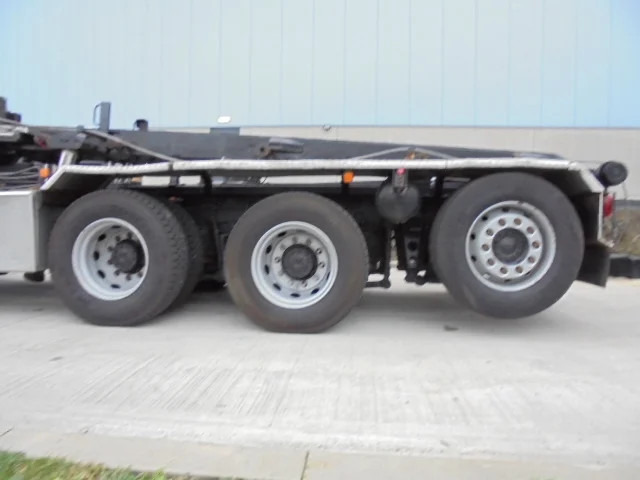 Leasing of MAN TGS 36 .390 8X4 TRIPLE MAN TGS 36 .390 8X4 TRIPLE: picture 8
