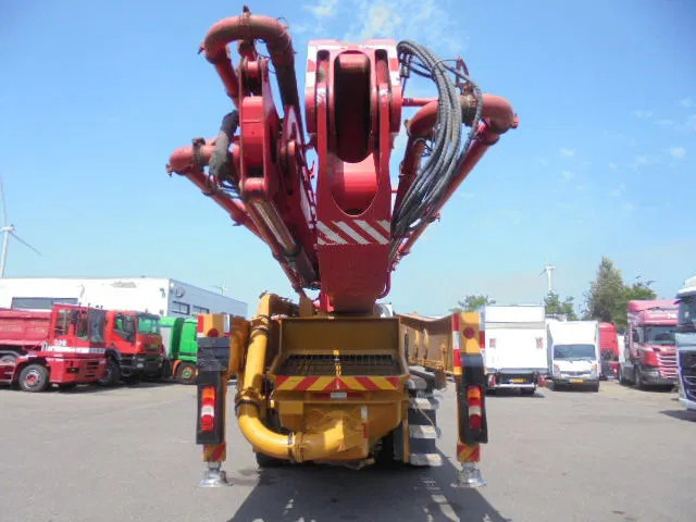 Concrete pump truck Mercedes-Benz Actros 4144 8X4 SANY 56M BETONPOMP: picture 7