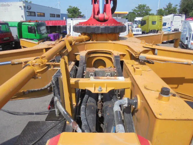 Concrete pump truck Mercedes-Benz Actros 4144 8X4 SANY 56M BETONPOMP: picture 13