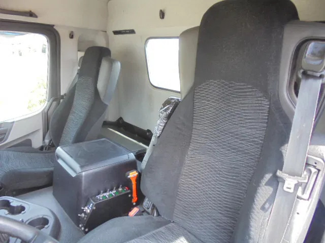 Leasing of Mercedes-Benz Antos 2733 Mercedes-Benz Antos 2733: picture 14