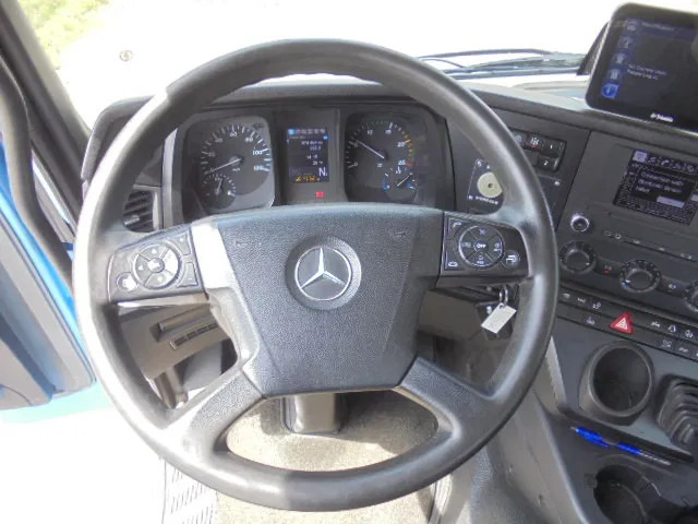 Leasing of Mercedes-Benz Antos 2733 Mercedes-Benz Antos 2733: picture 11