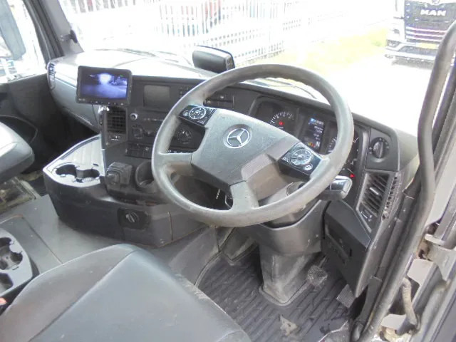 Tipper Mercedes-Benz Arocs 3340 8X4: picture 13